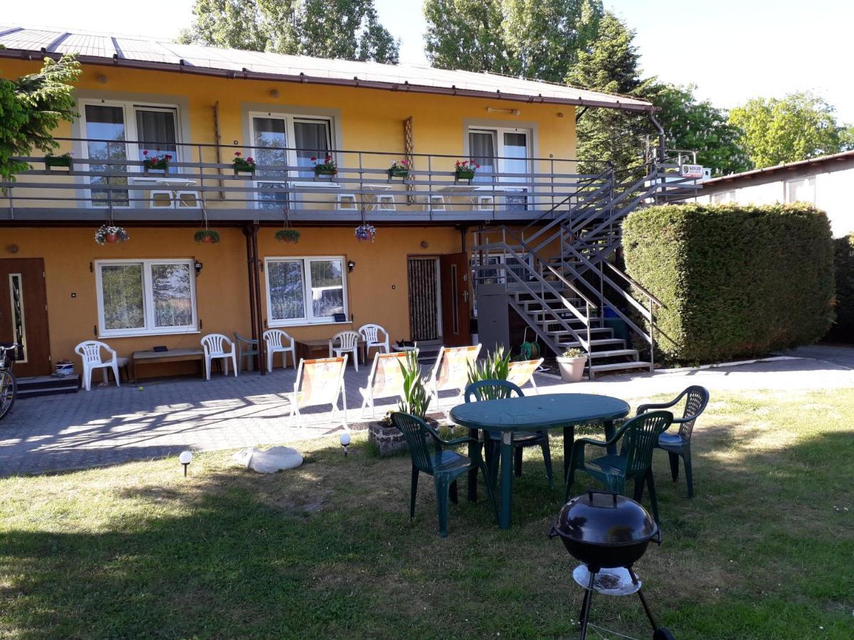Dom Joanna Bed & Breakfast Dziwnów Exterior foto